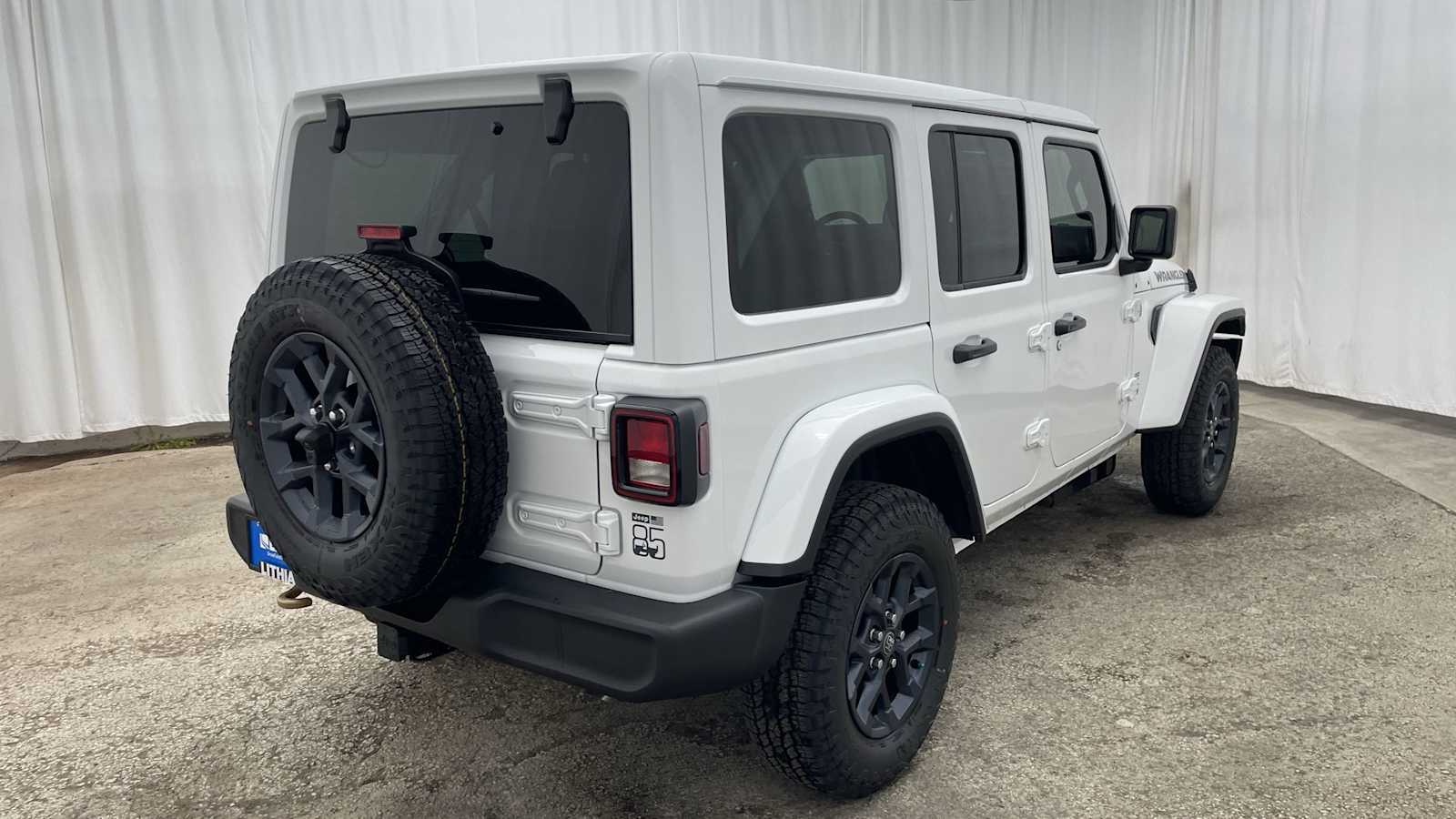 Thumbnail: 2026 Jeep Wrangler - 36