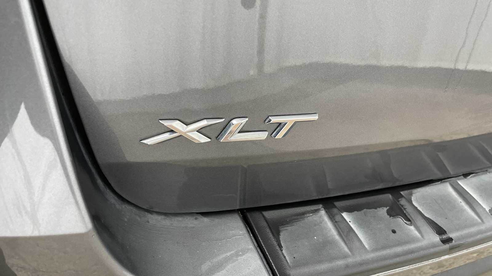 Thumbnail: 2022 Ford Explorer - 26