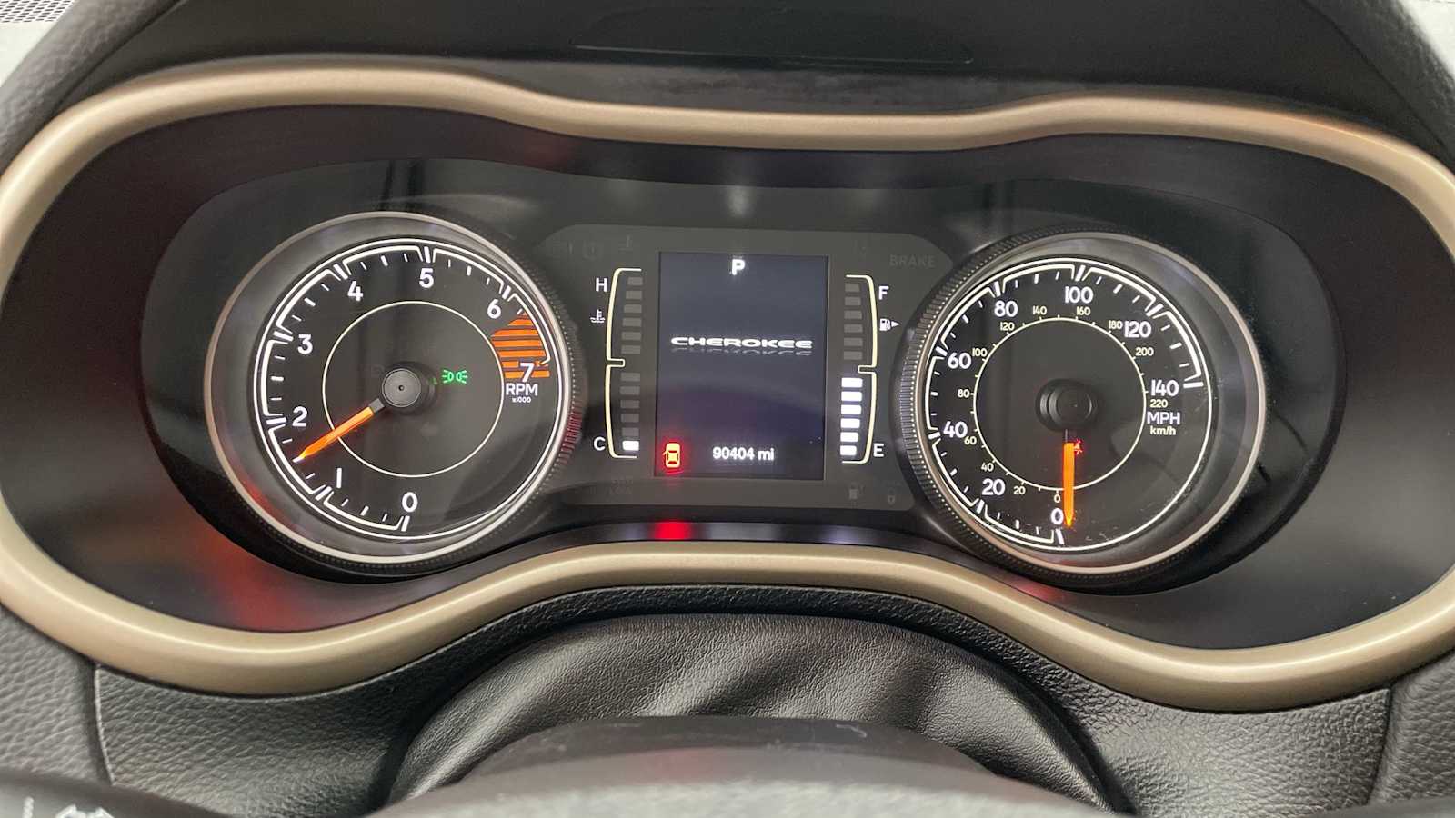 Thumbnail: 2018 Jeep Cherokee - 20