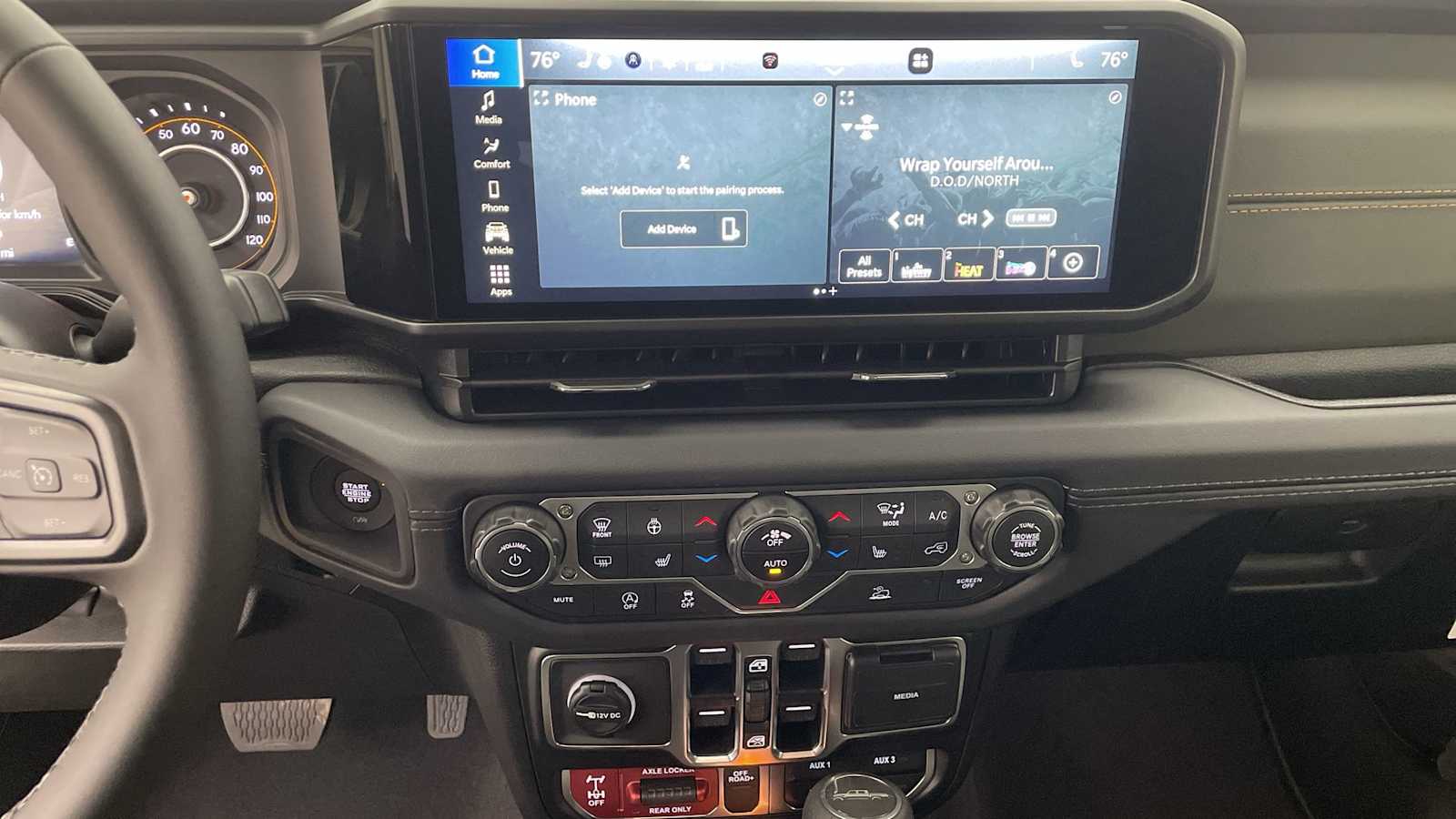 Thumbnail: 2025 Jeep Gladiator - 17