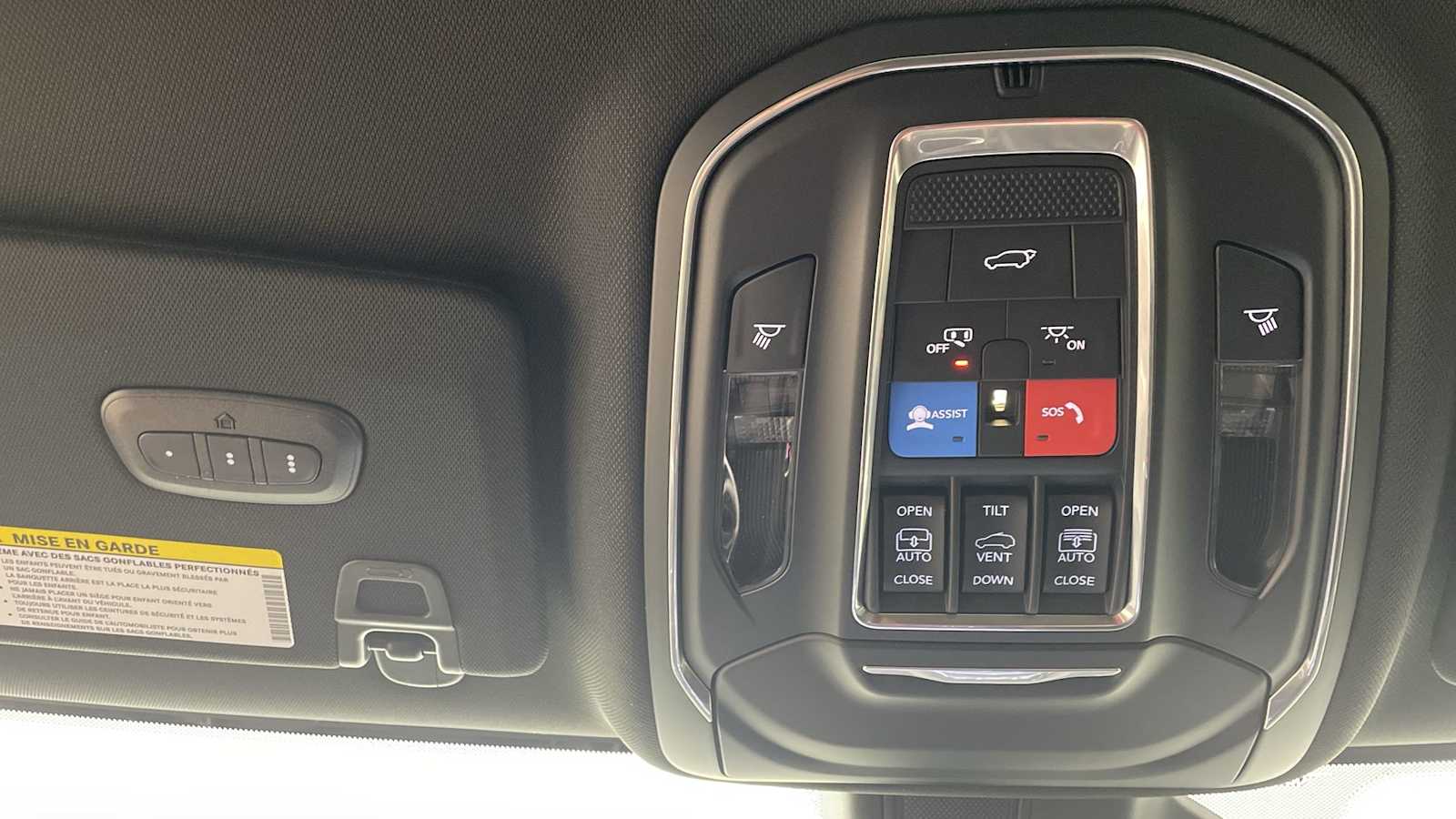 Thumbnail: 2025 Jeep Grand Cherokee - 26