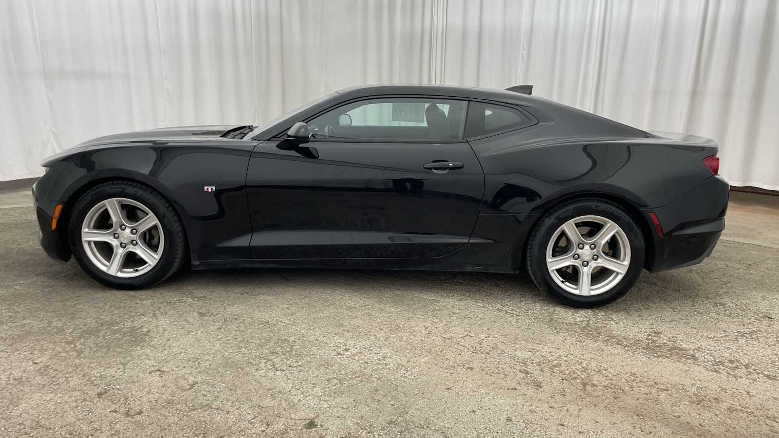 Thumbnail: 2019 Chevrolet Camaro - 27