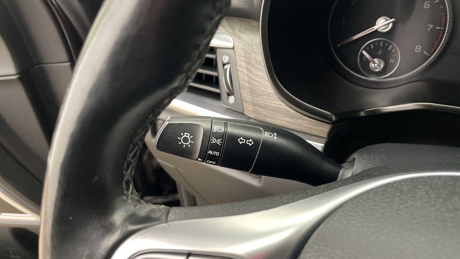 Thumbnail: 2021 Kia Telluride - 18