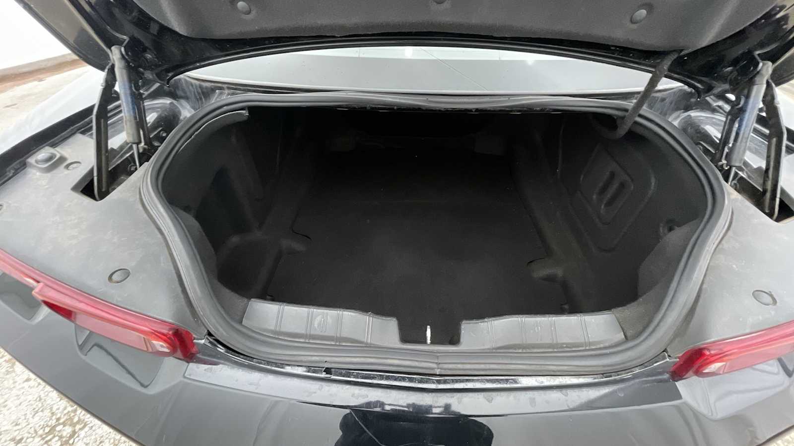 Thumbnail: 2019 Chevrolet Camaro - 26