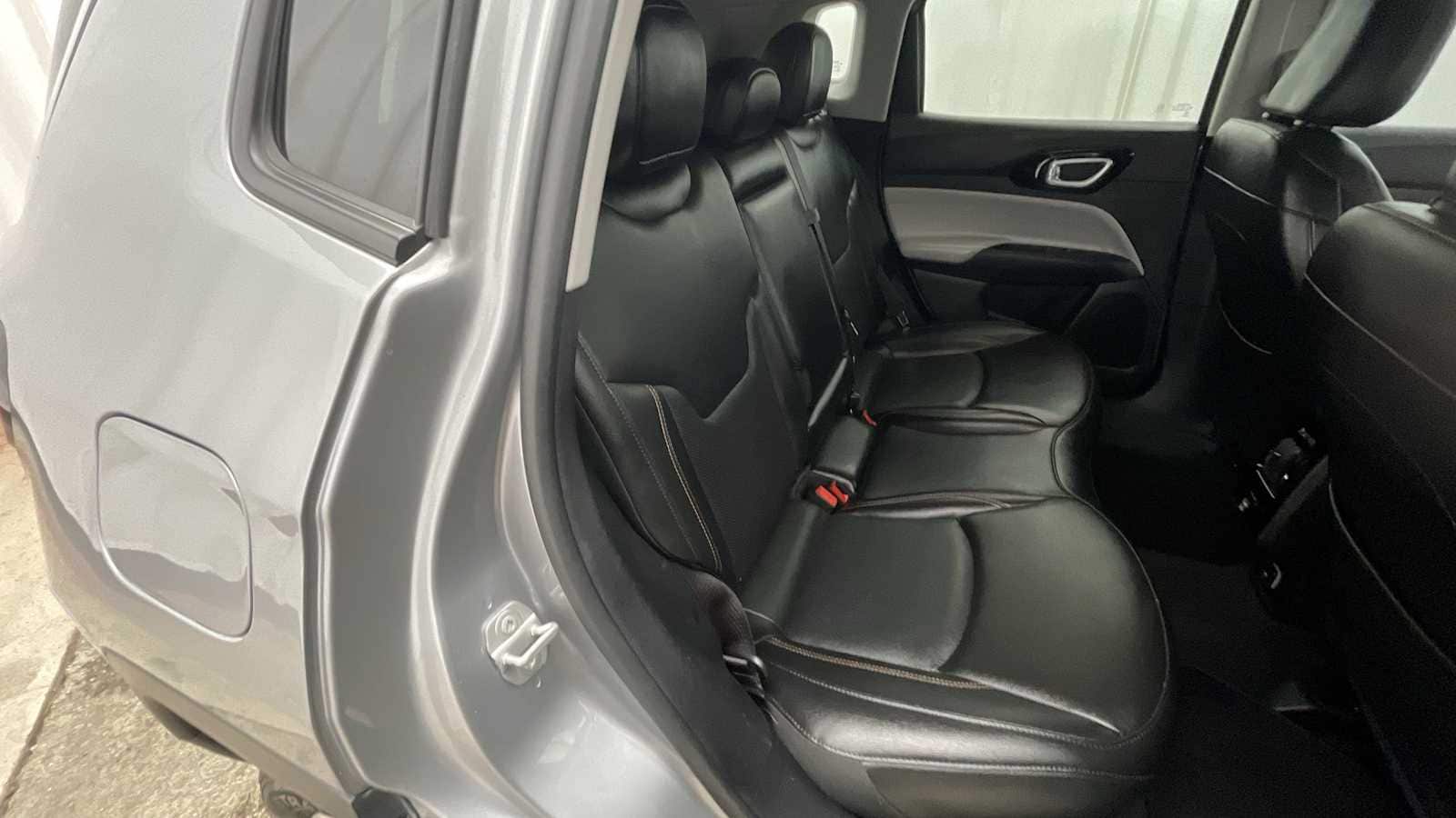 Thumbnail: 2022 Jeep Compass - 9