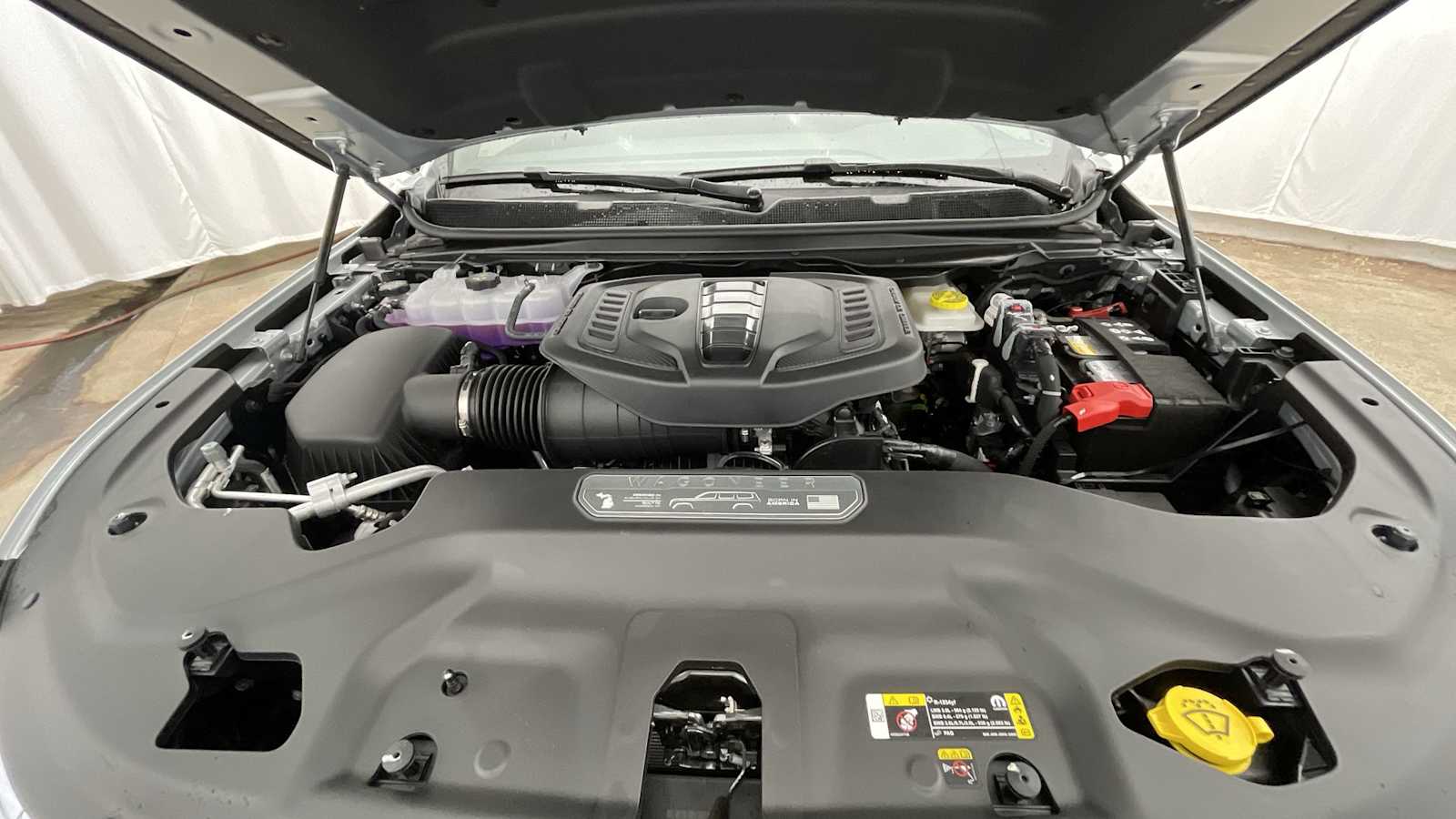 Thumbnail: 2025 Jeep Wagoneer - 30