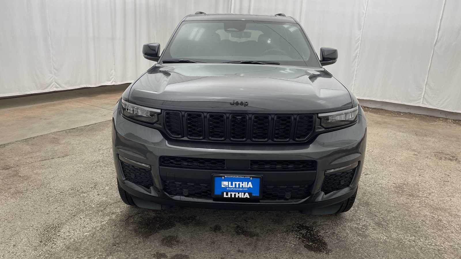 Thumbnail: 2025 Jeep Grand Cherokee - 41