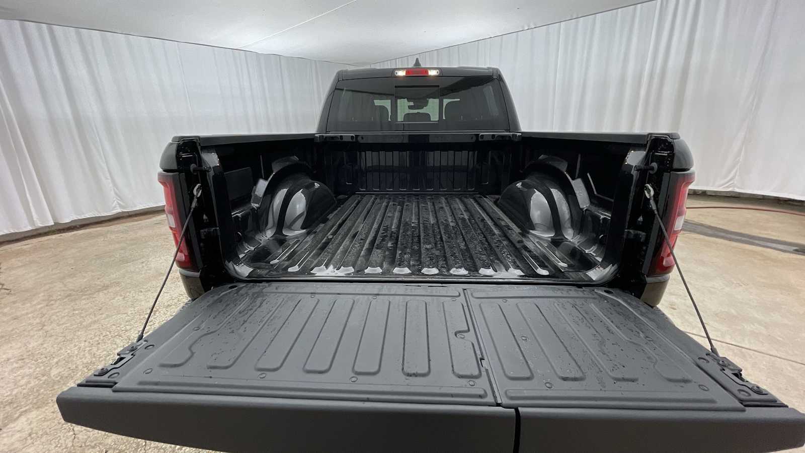 Thumbnail: 2026 RAM 1500 - 27