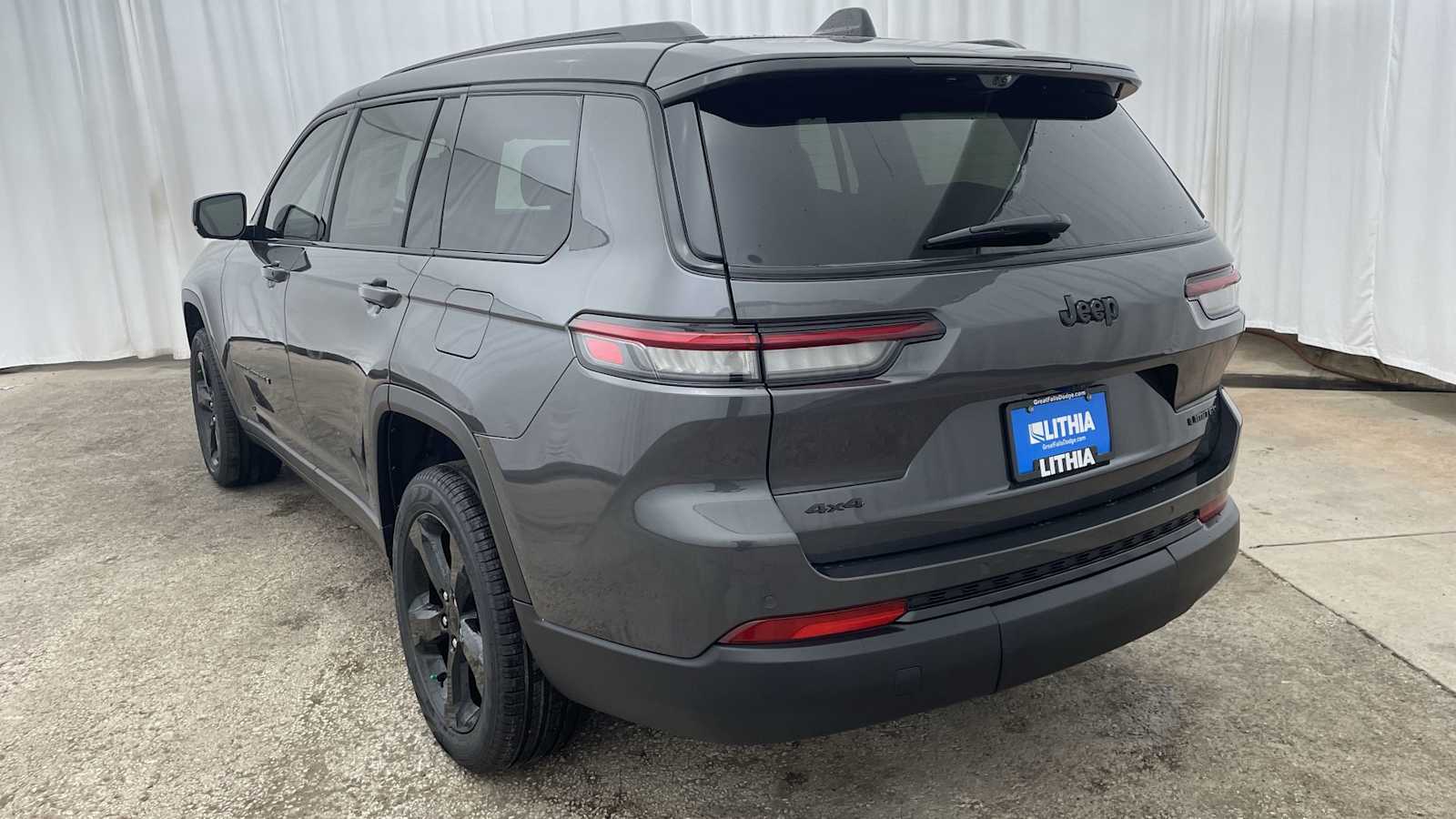 Thumbnail: 2025 Jeep Grand Cherokee - 36