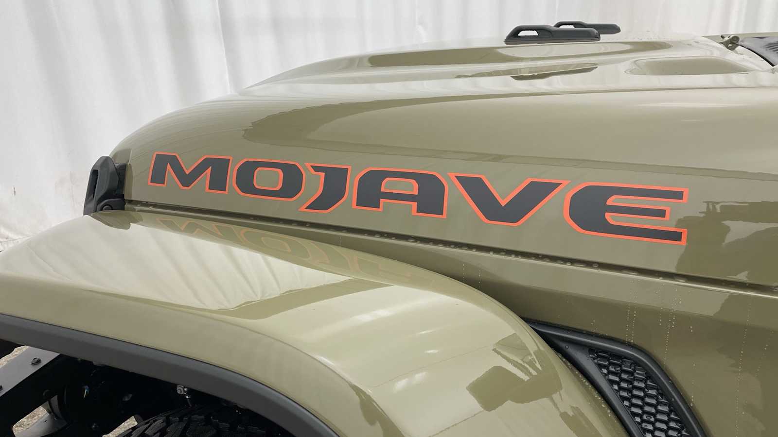 Thumbnail: 2025 Jeep Gladiator - 42