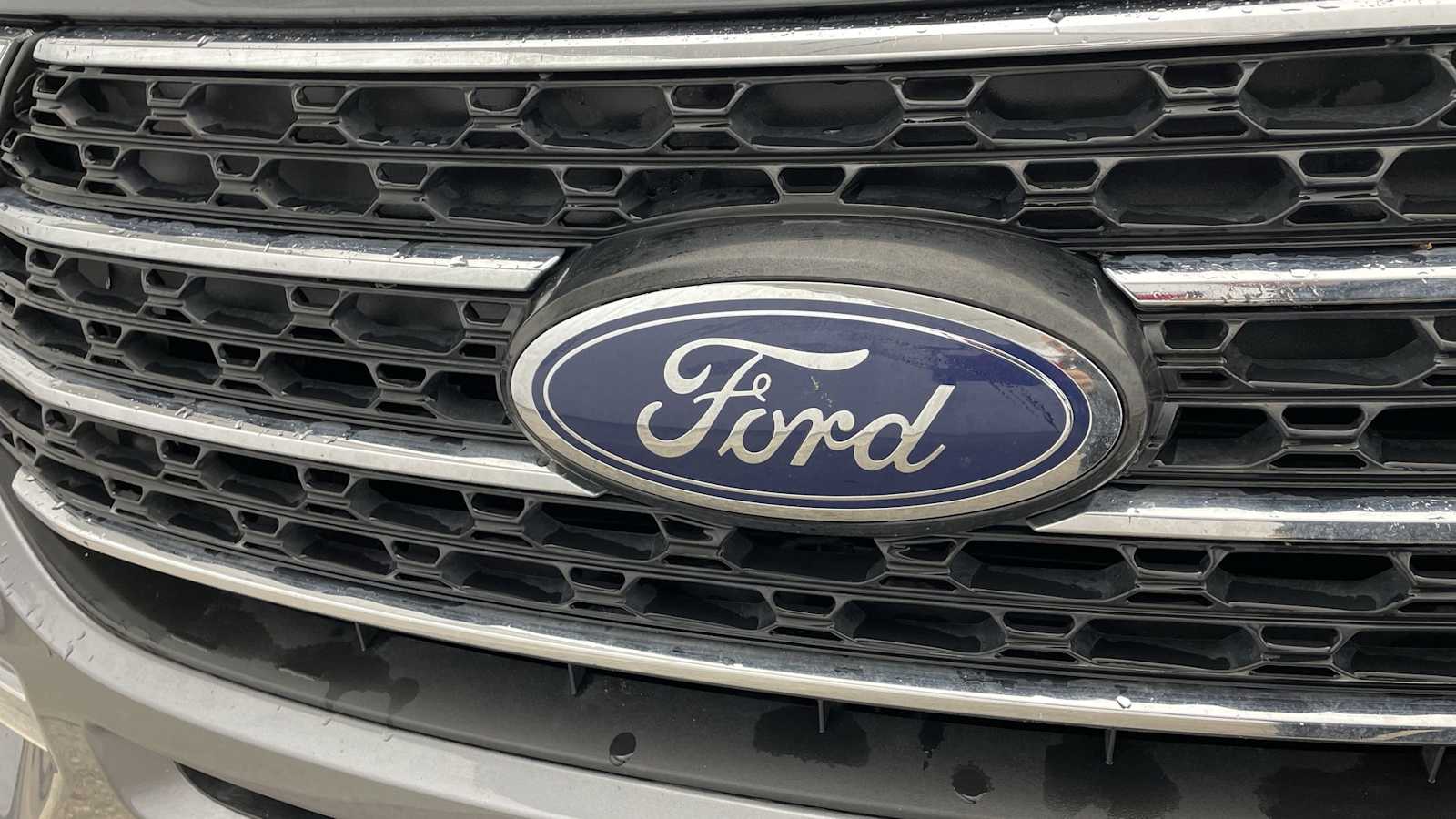 Thumbnail: 2022 Ford Explorer - 38