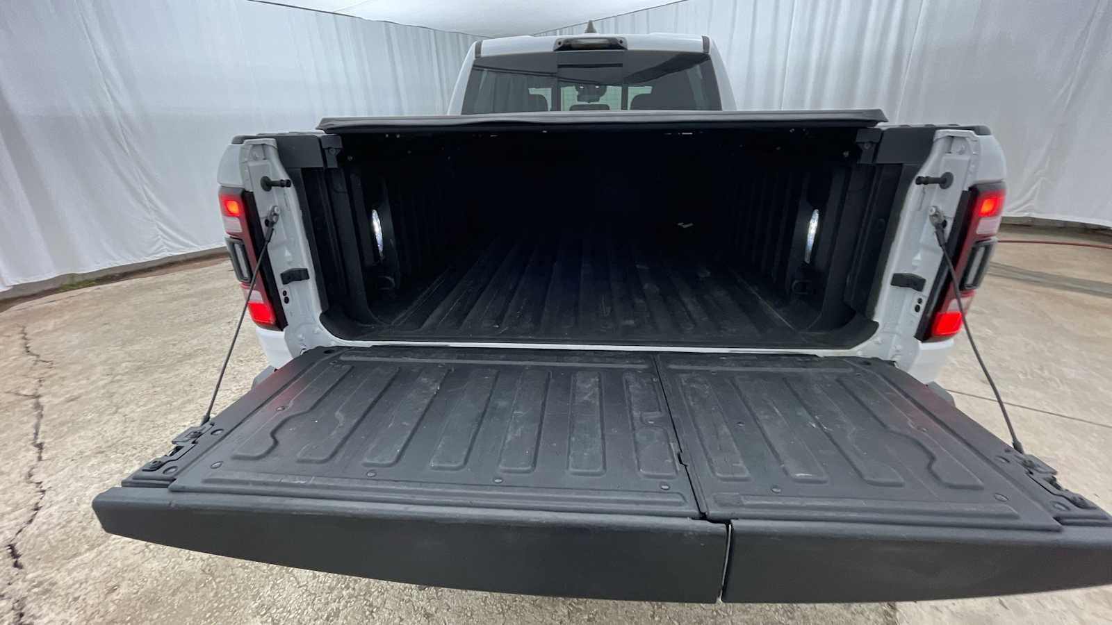 Thumbnail: 2021 RAM 1500 - 32