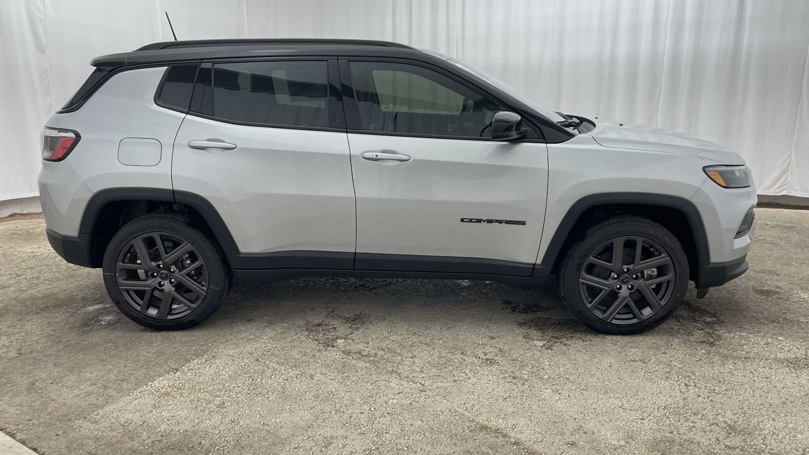 Thumbnail: 2026 Jeep Compass - 32