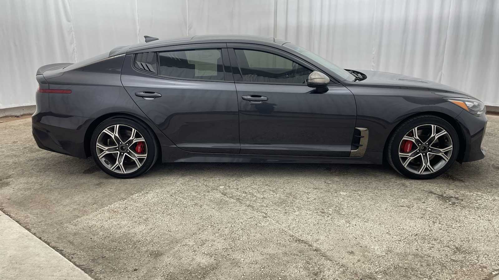 Thumbnail: 2019 Kia Stinger - 32