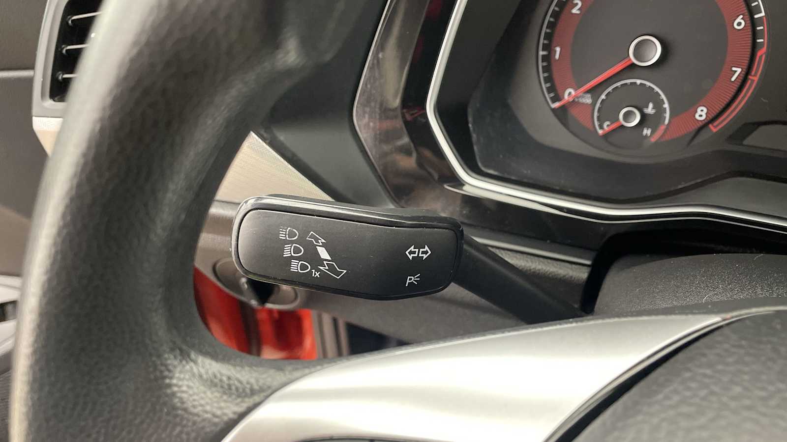 Thumbnail: 2019 Volkswagen Jetta - 14