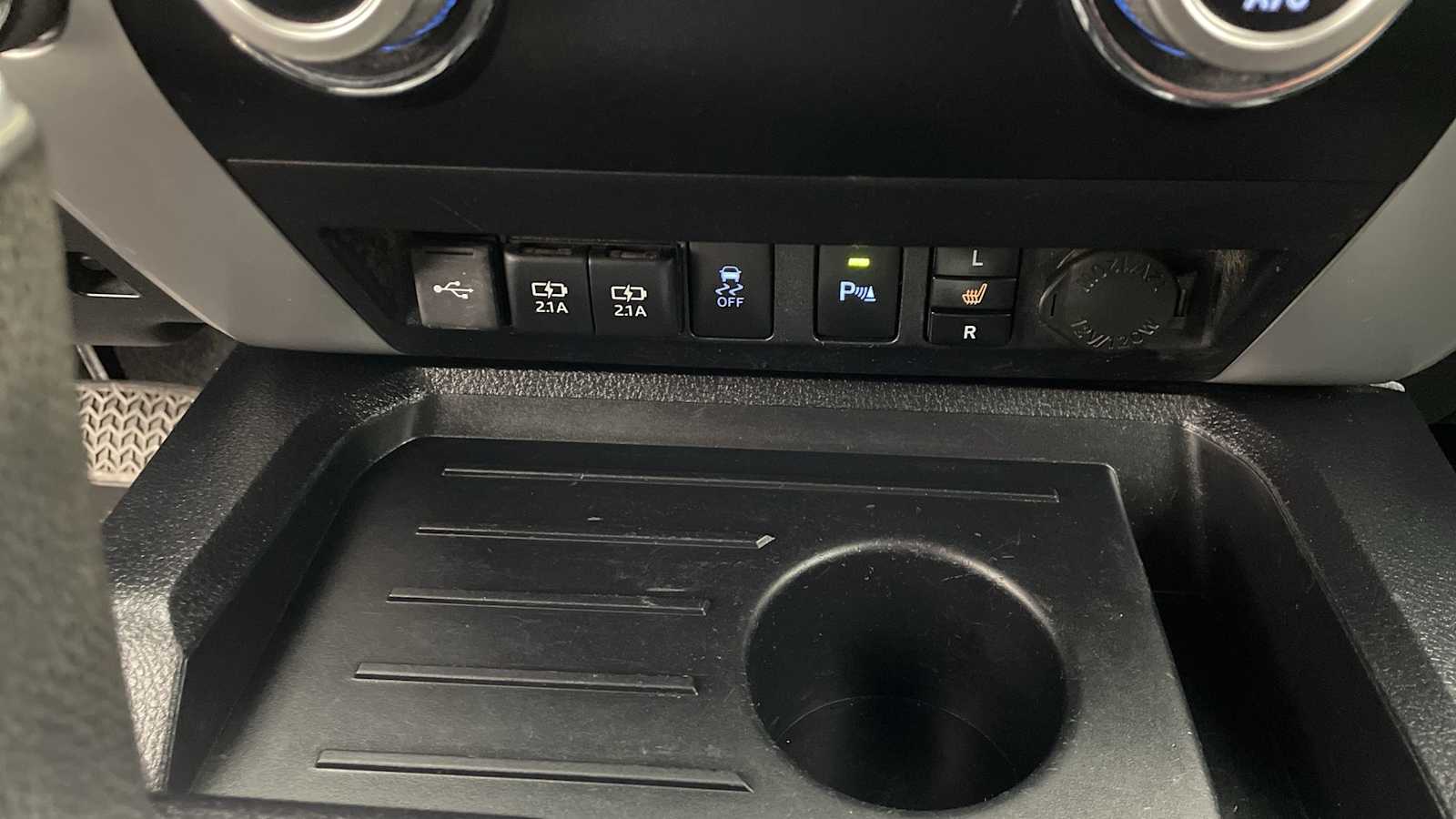 Thumbnail: 2021 Toyota Tundra - 20