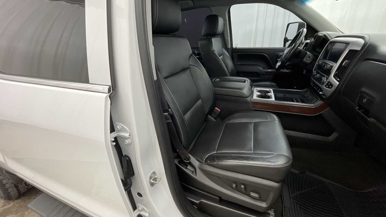 Thumbnail: 2014 GMC Sierra 1500 - 11