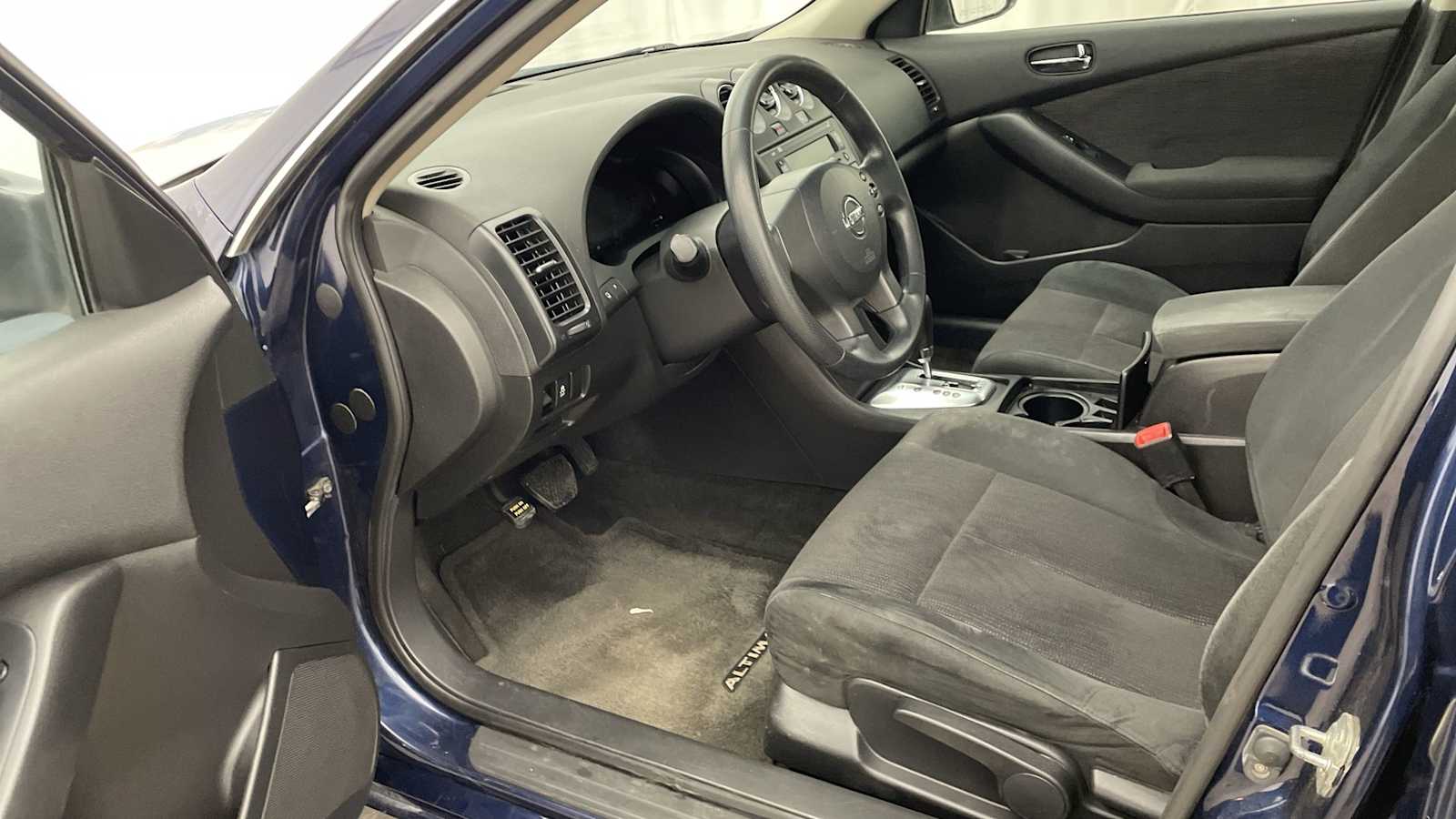 Thumbnail: 2012 Nissan Altima - 2