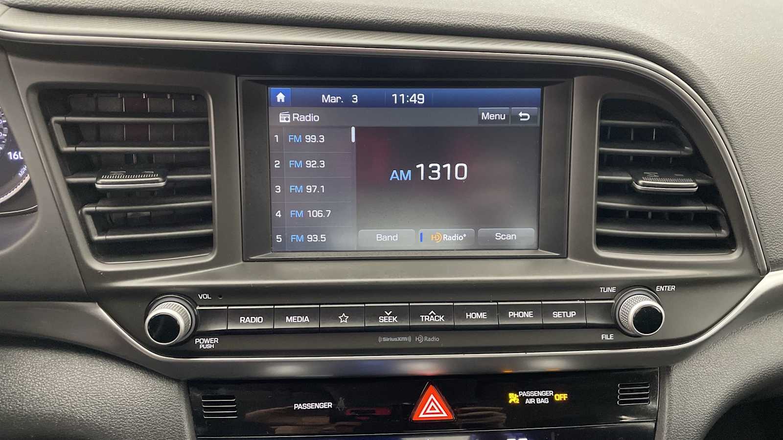 Thumbnail: 2020 Hyundai Elantra - 17