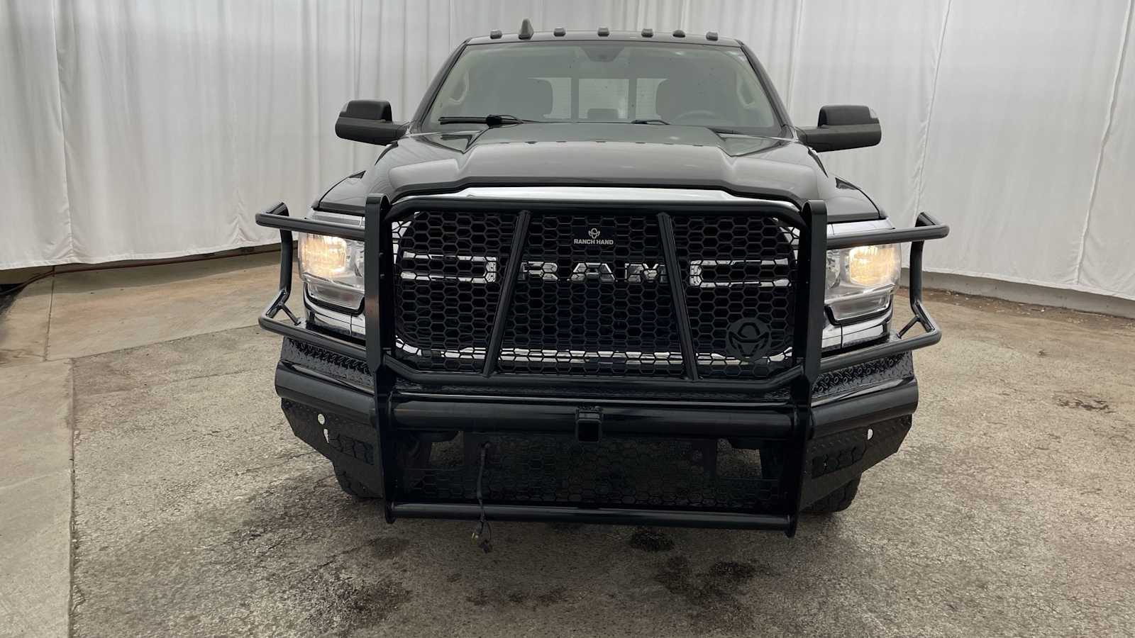 Thumbnail: 2019 RAM 3500 - 33
