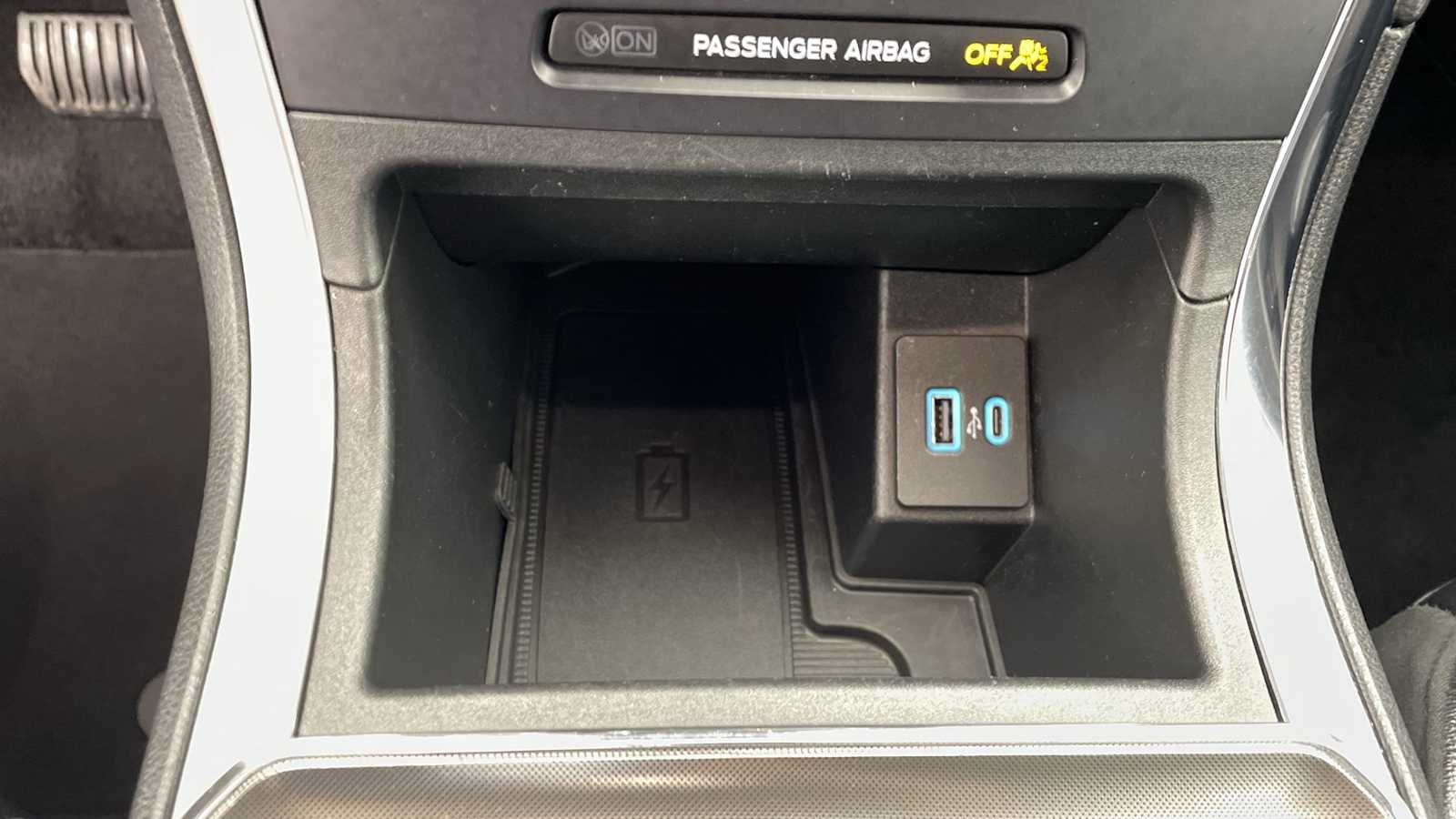 Thumbnail: 2024 Ford Edge - 18