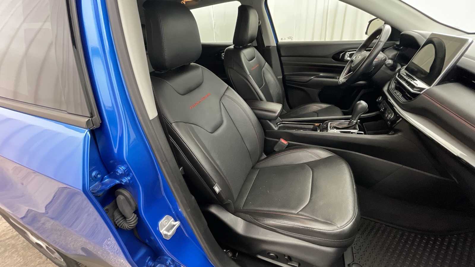 Thumbnail: 2022 Jeep Compass - 11