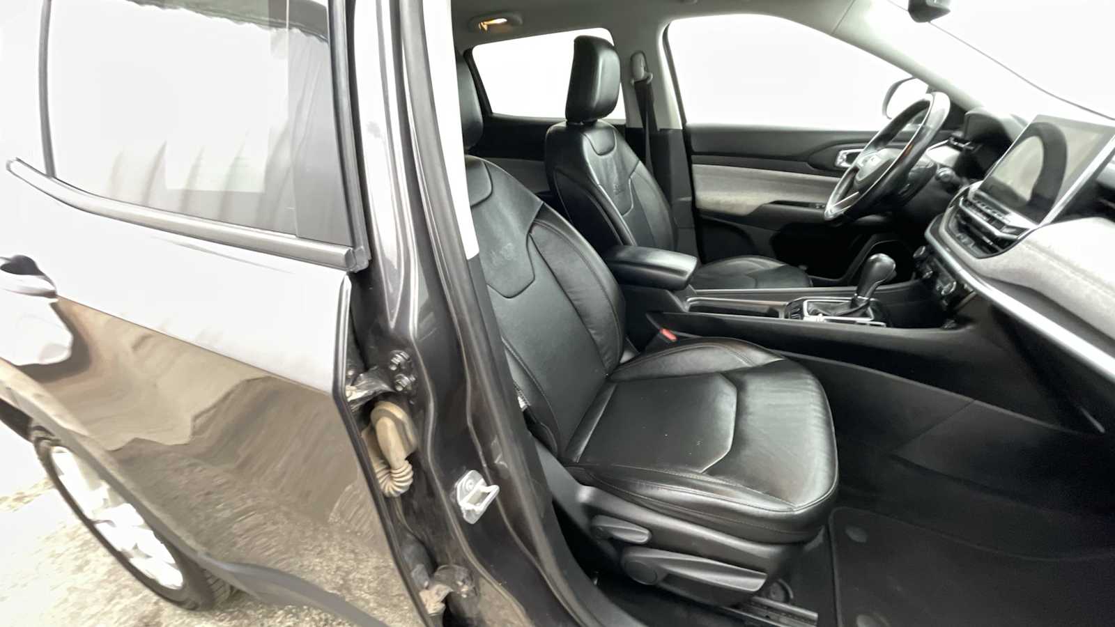 Thumbnail: 2022 Jeep Compass - 10