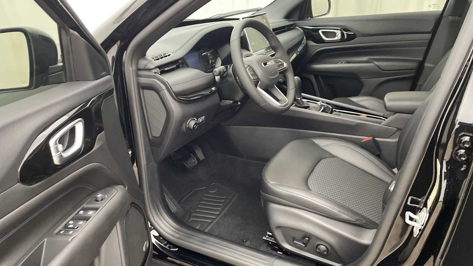 Thumbnail: 2026 Jeep Compass - 2