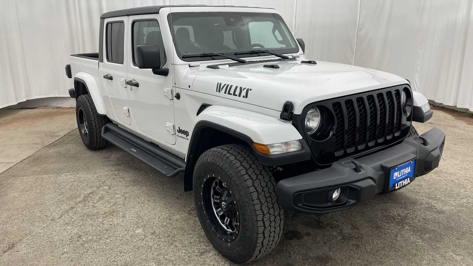 Thumbnail: 2023 Jeep Gladiator - 36