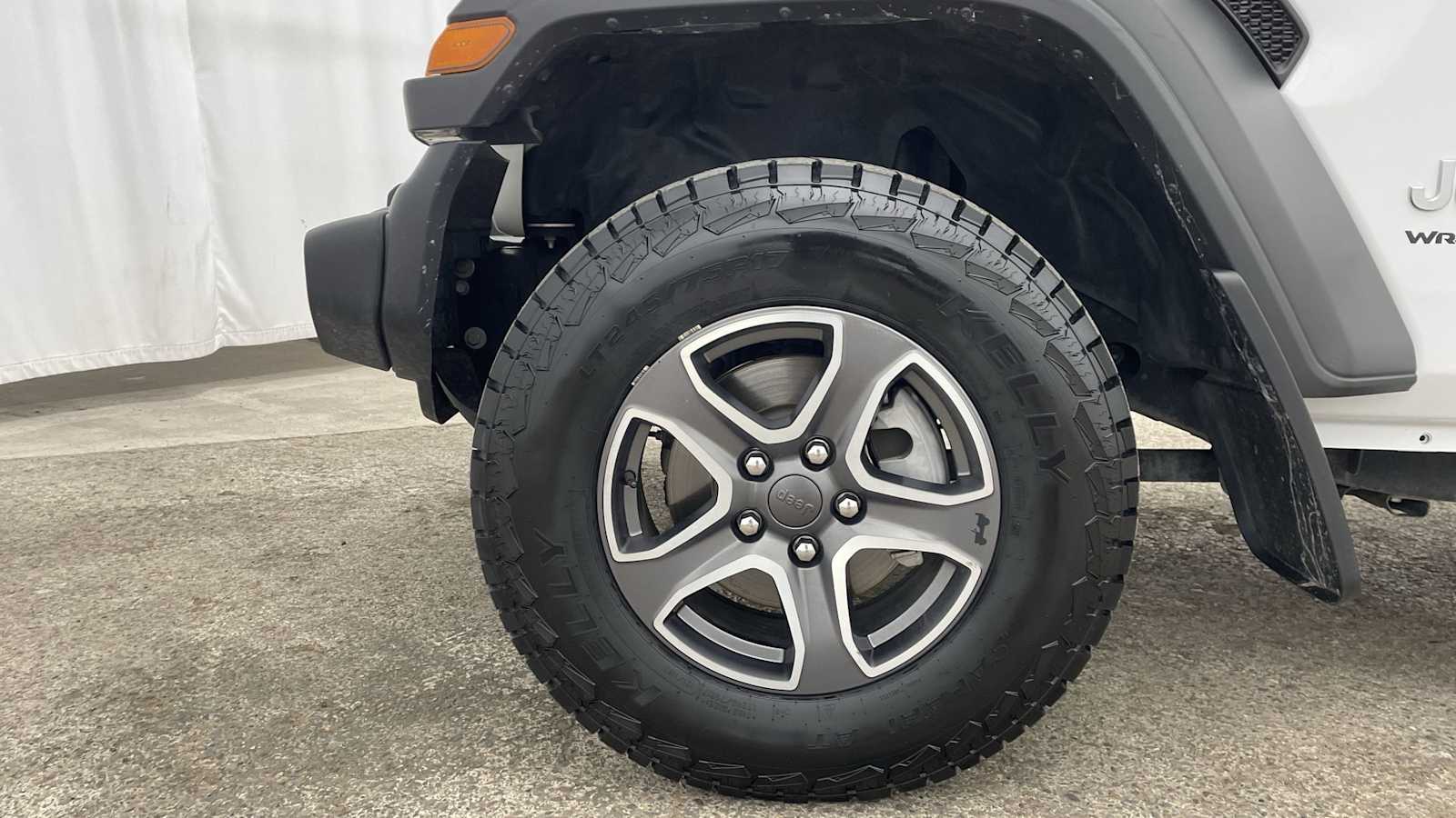 Thumbnail: 2020 Jeep Wrangler - 38