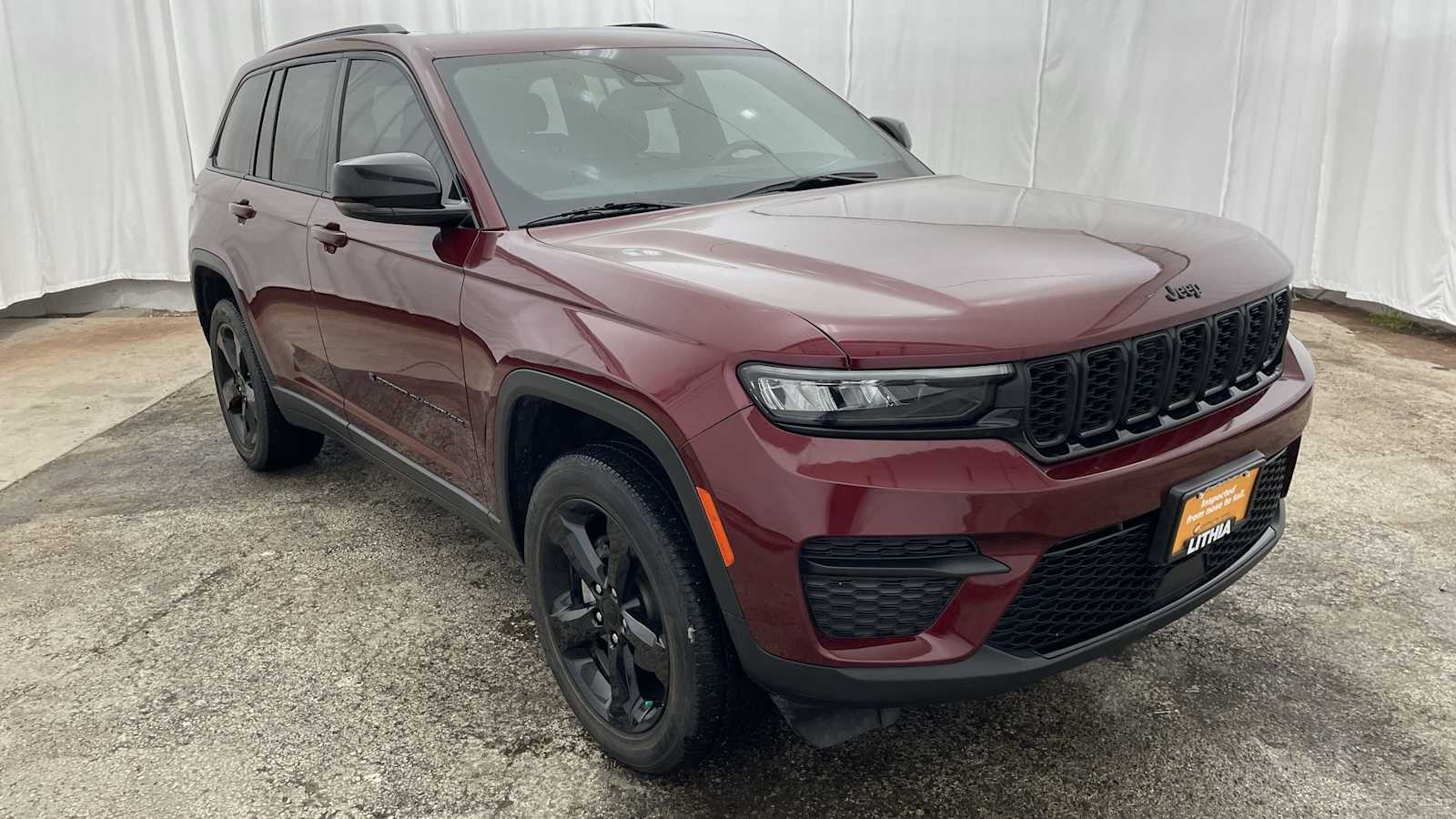 Thumbnail: 2023 Jeep Grand Cherokee - 35