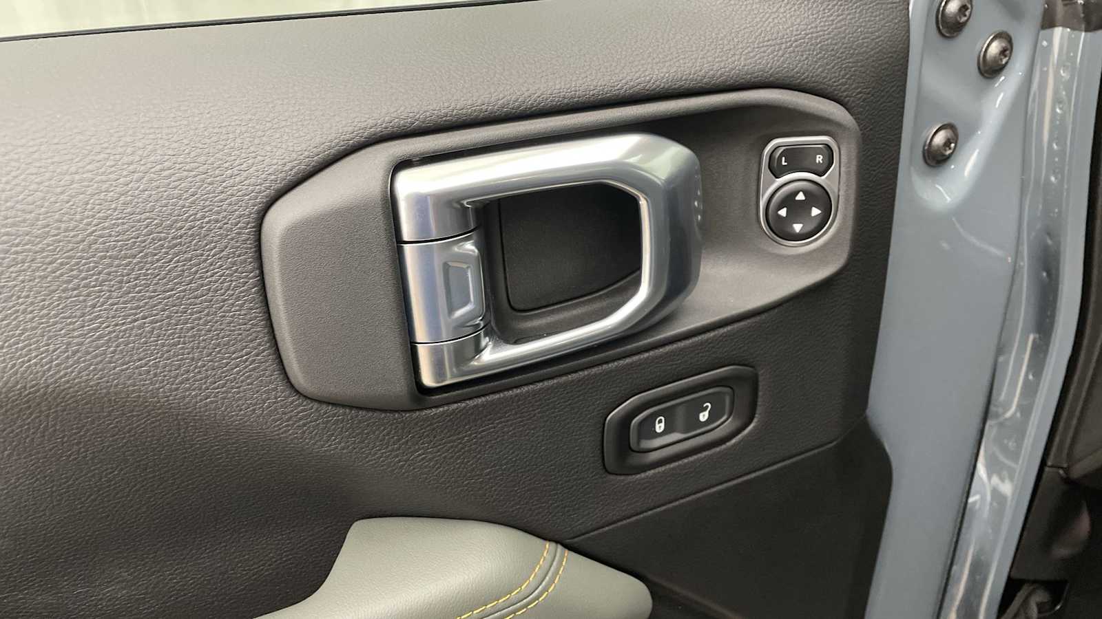 Thumbnail: 2025 Jeep Gladiator - 6