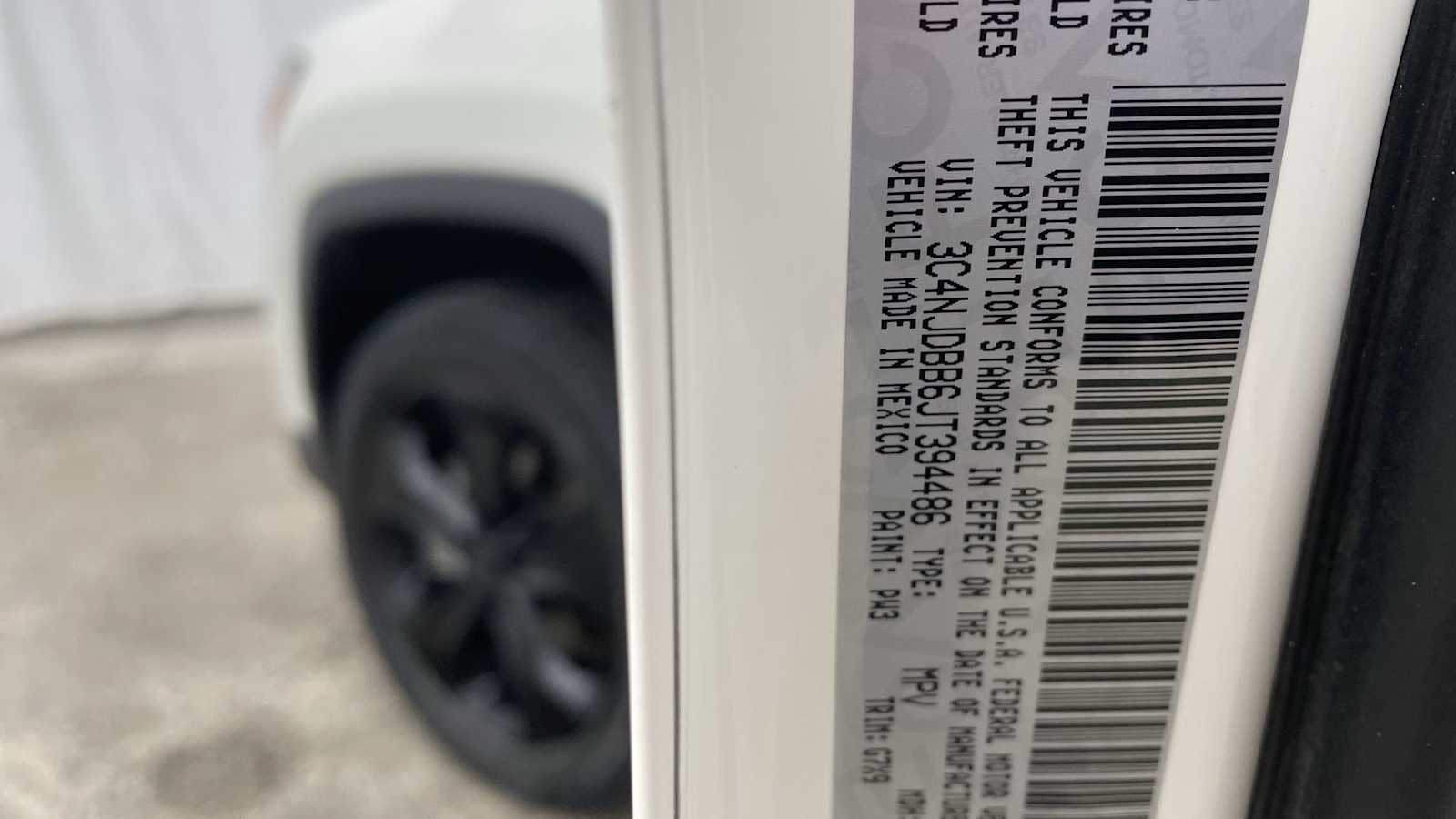 Thumbnail: 2018 Jeep Compass - 24