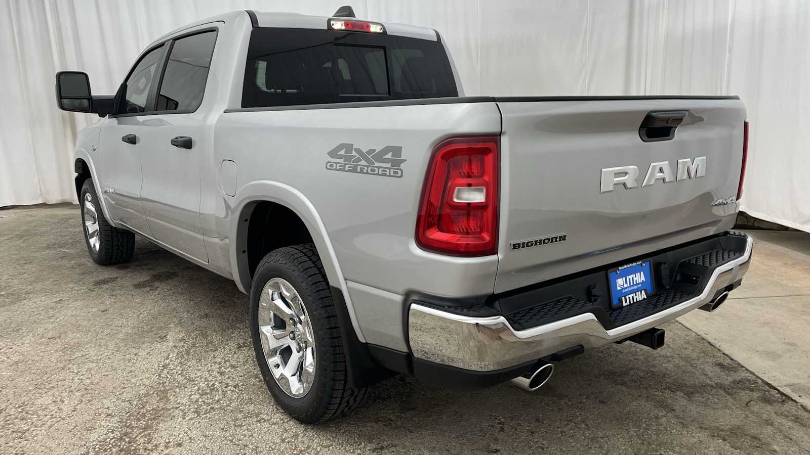 Thumbnail: 2026 RAM 1500 - 32