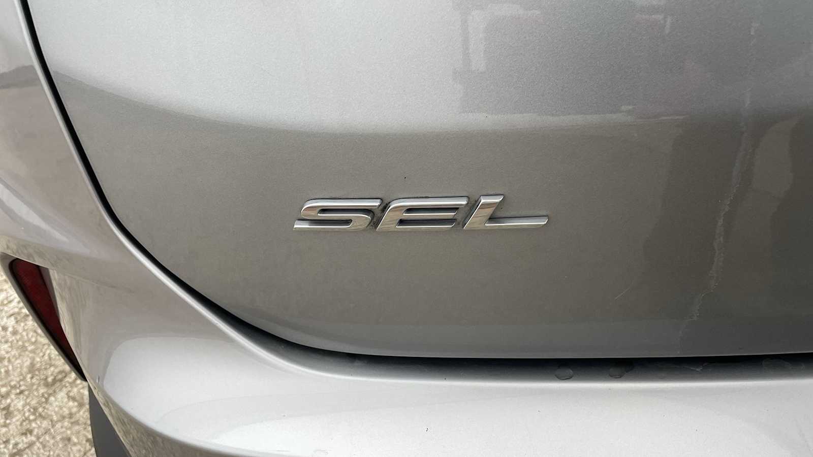 Thumbnail: 2024 Ford Edge - 24