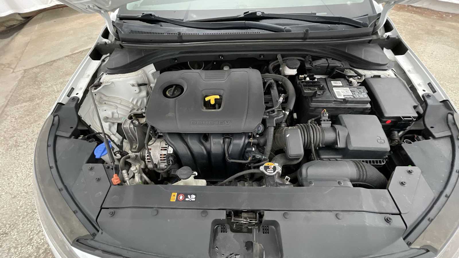 Thumbnail: 2020 Hyundai Elantra - 23