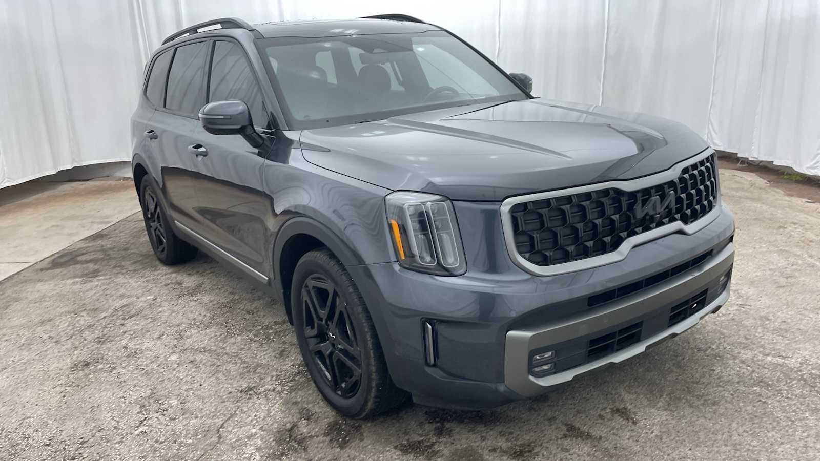 Thumbnail: 2023 Kia Telluride - 39