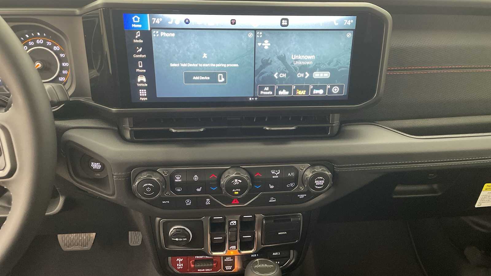 Thumbnail: 2025 Jeep Gladiator - 17