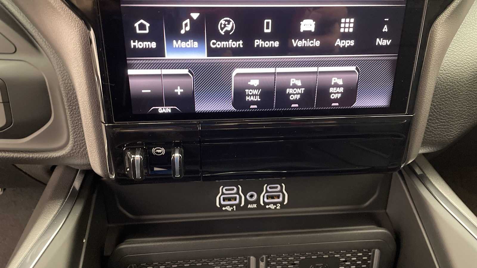 Thumbnail: 2026 RAM 3500 - 23