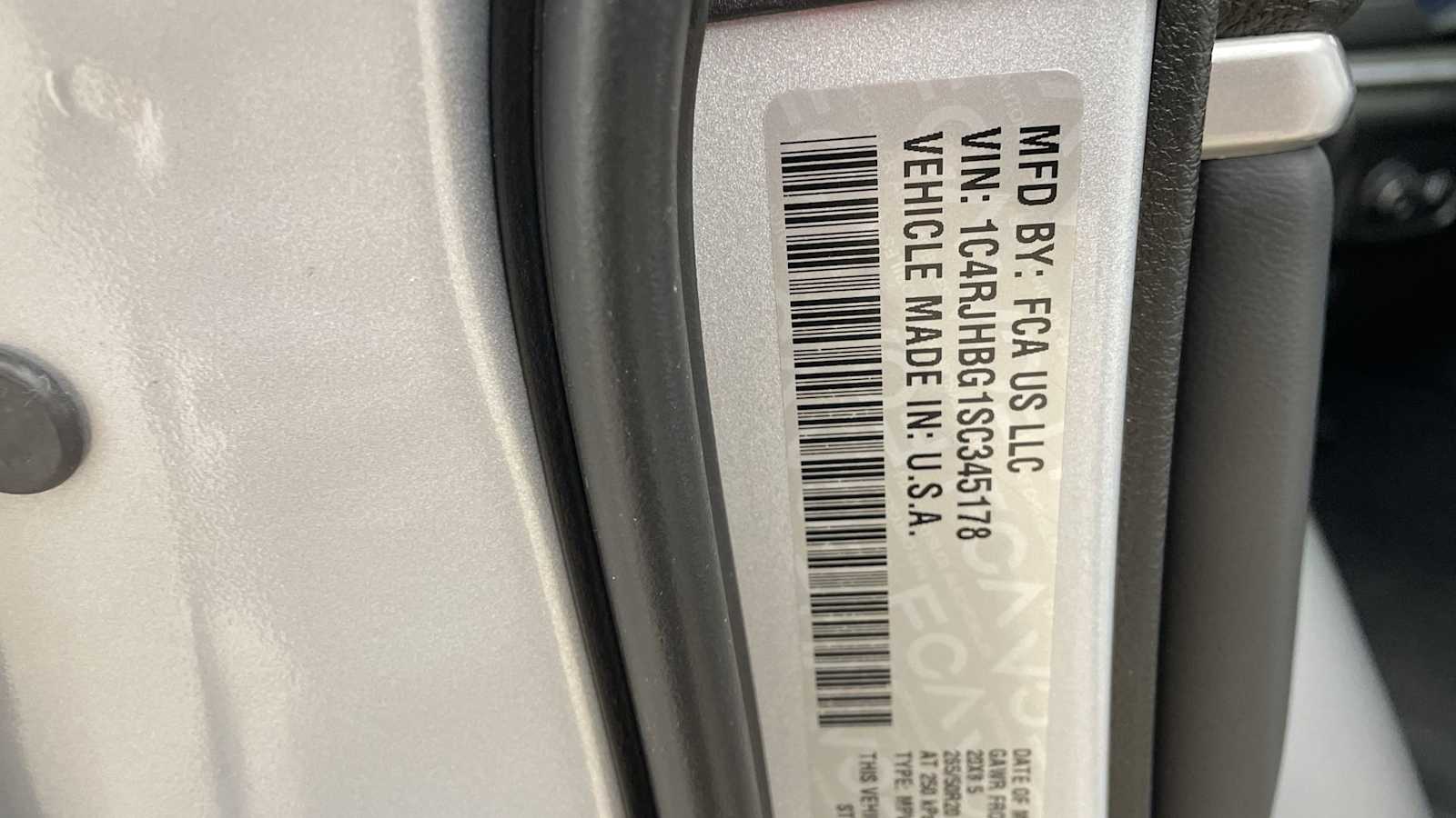 Thumbnail: 2025 Jeep Grand Cherokee - 31