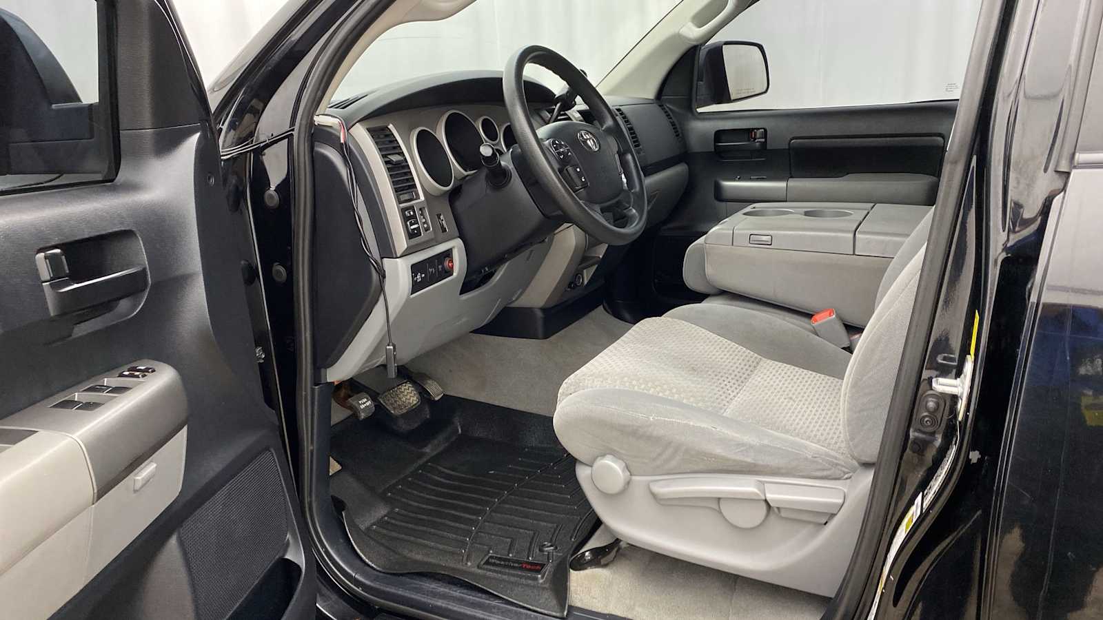 Used 2010 Toyota Tundra Tundra Grade with VIN 5TFDY5F14AX118259 for sale in Great Falls, MT