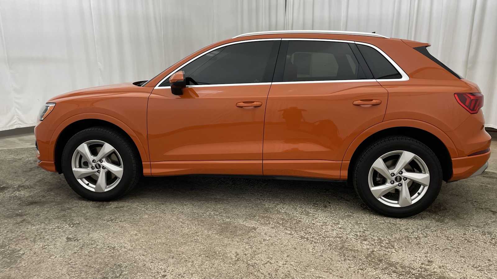 Thumbnail: 2021 Audi Q3 - 29