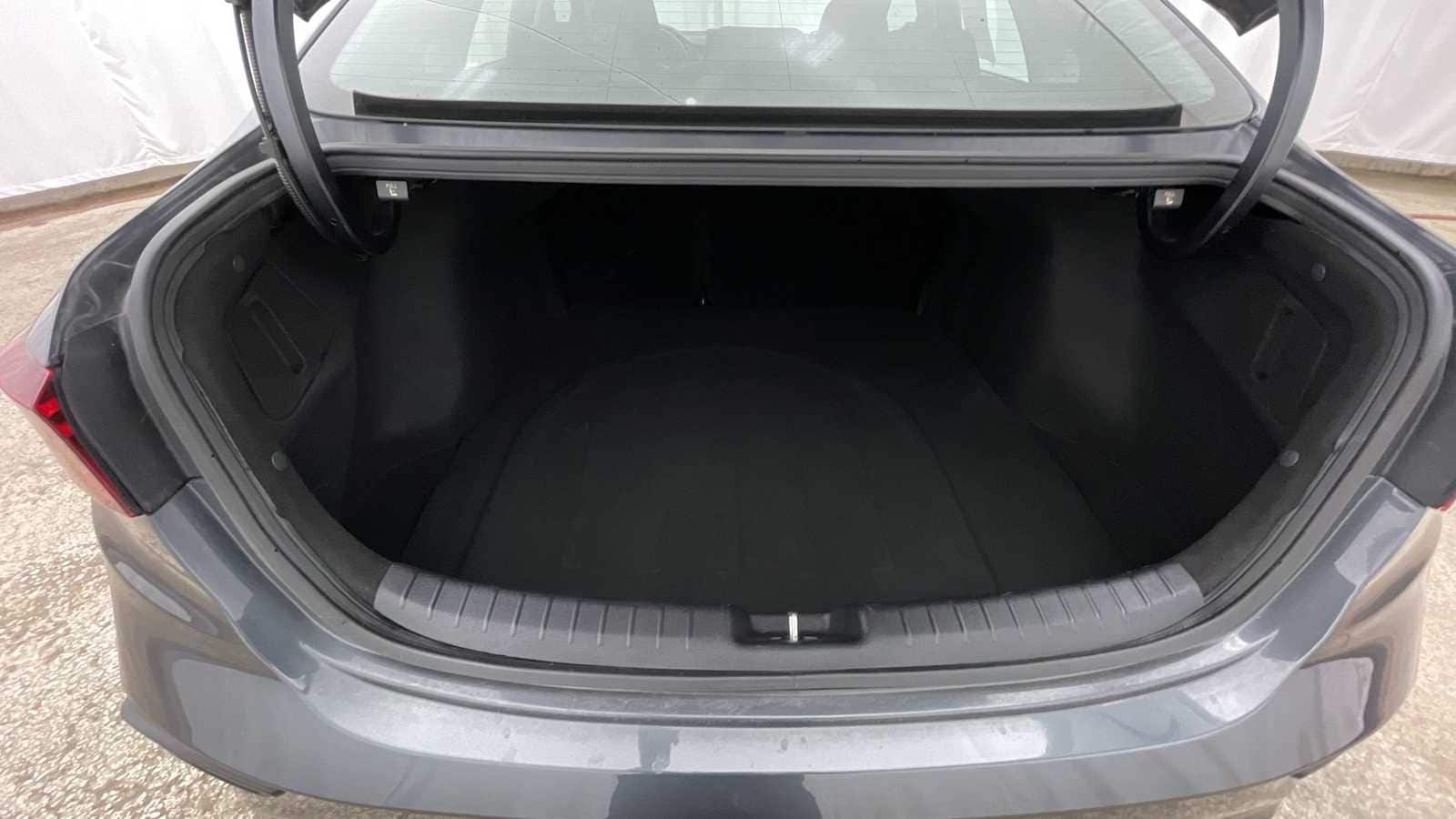 Thumbnail: 2021 Kia Forte - 25