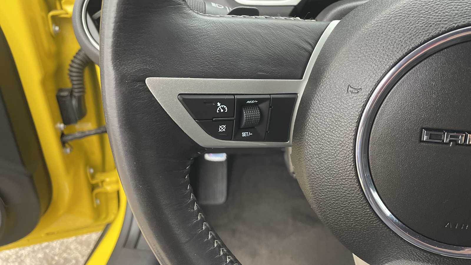 Thumbnail: 2011 Chevrolet Camaro - 12