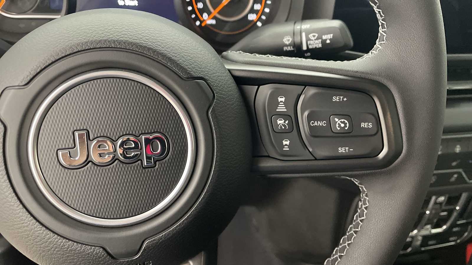 Thumbnail: 2025 Jeep Gladiator - 14