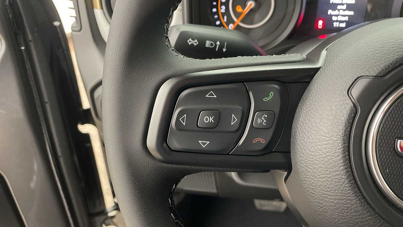 Thumbnail: 2026 Jeep Gladiator - 14