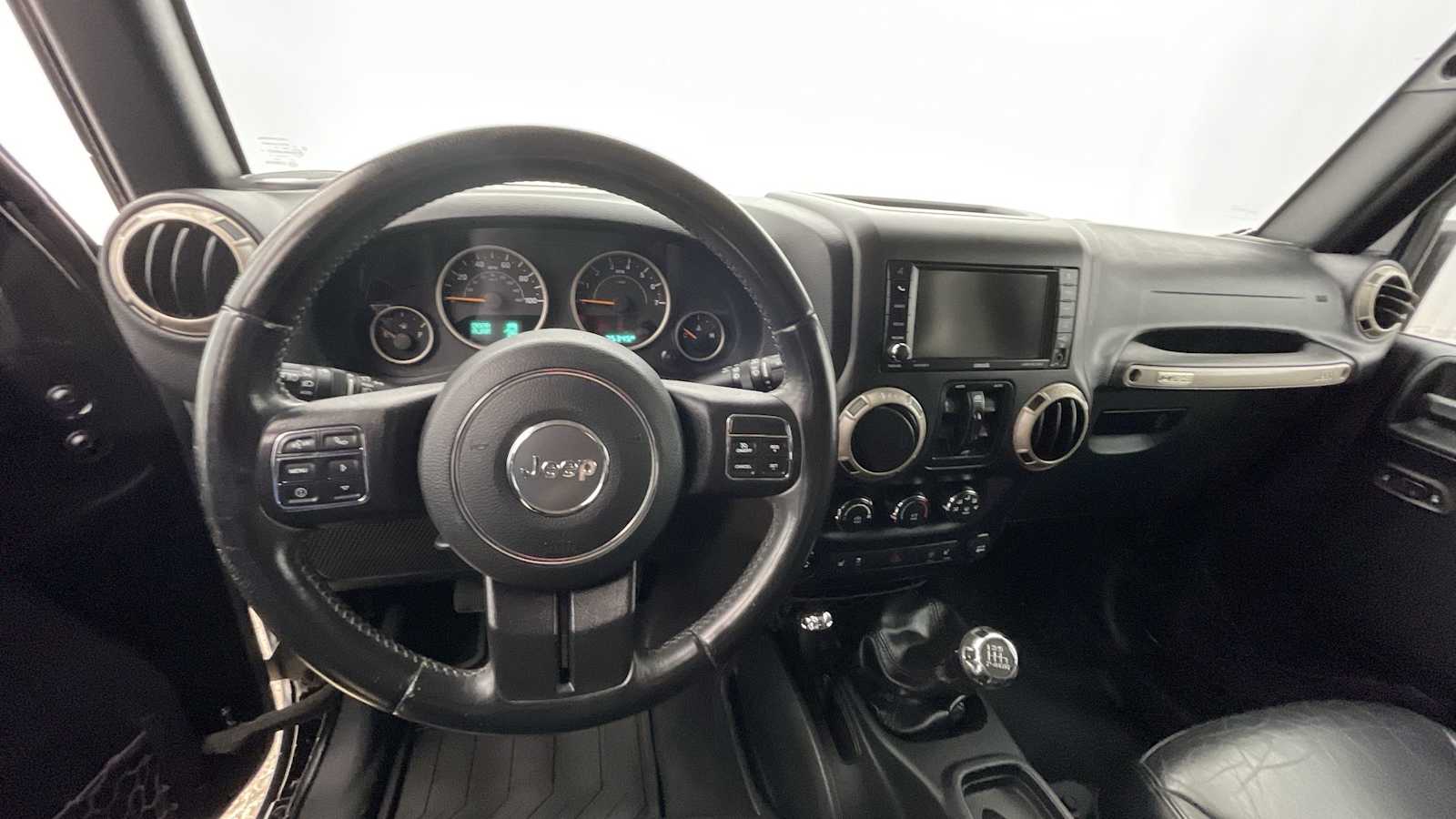 Thumbnail: 2016 Jeep Wrangler - 3
