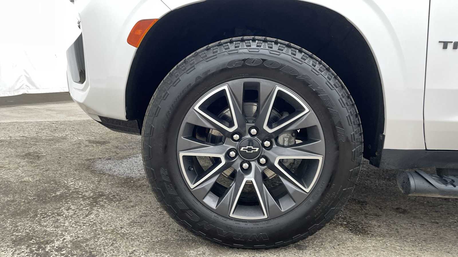 Thumbnail: 2021 Chevrolet Tahoe - 41