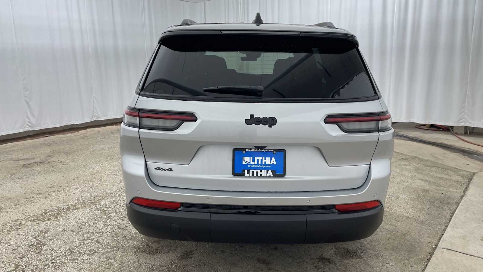 Thumbnail: 2025 Jeep Grand Cherokee - 36