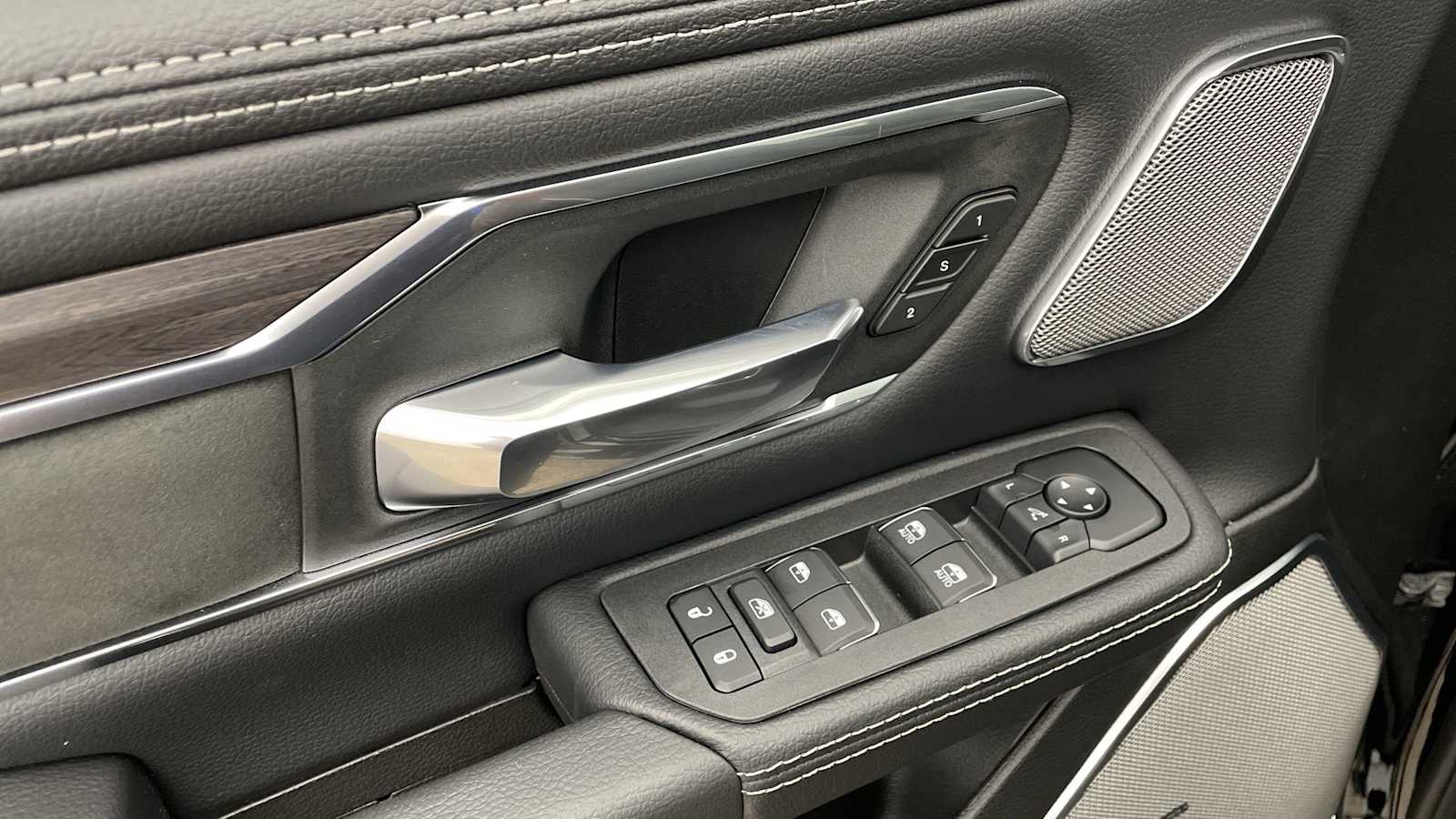 Thumbnail: 2026 RAM 1500 - 7